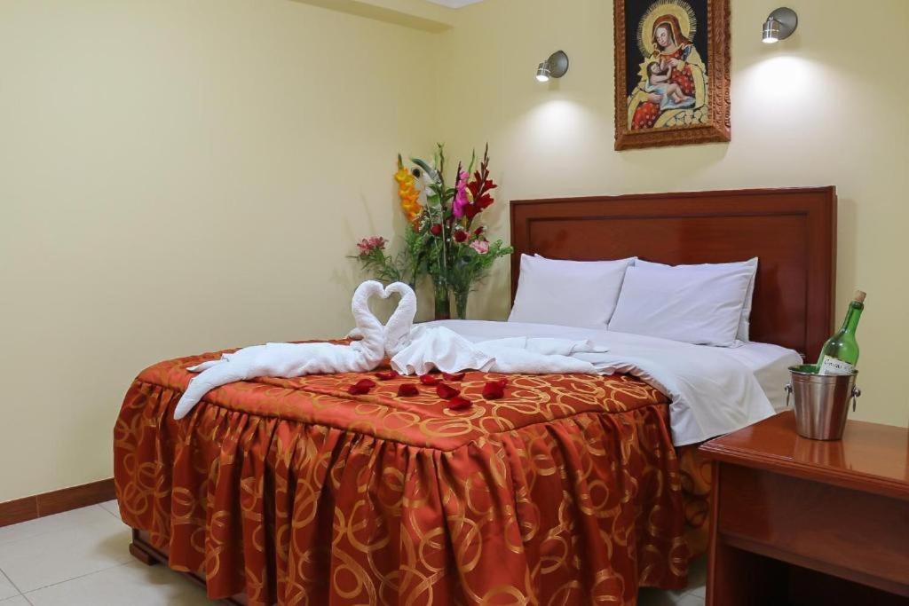 Hotel Elmer-Z Cusco Bagian luar foto